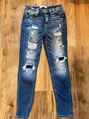 KanCan Distressed Dark Blue Skinny Jeans